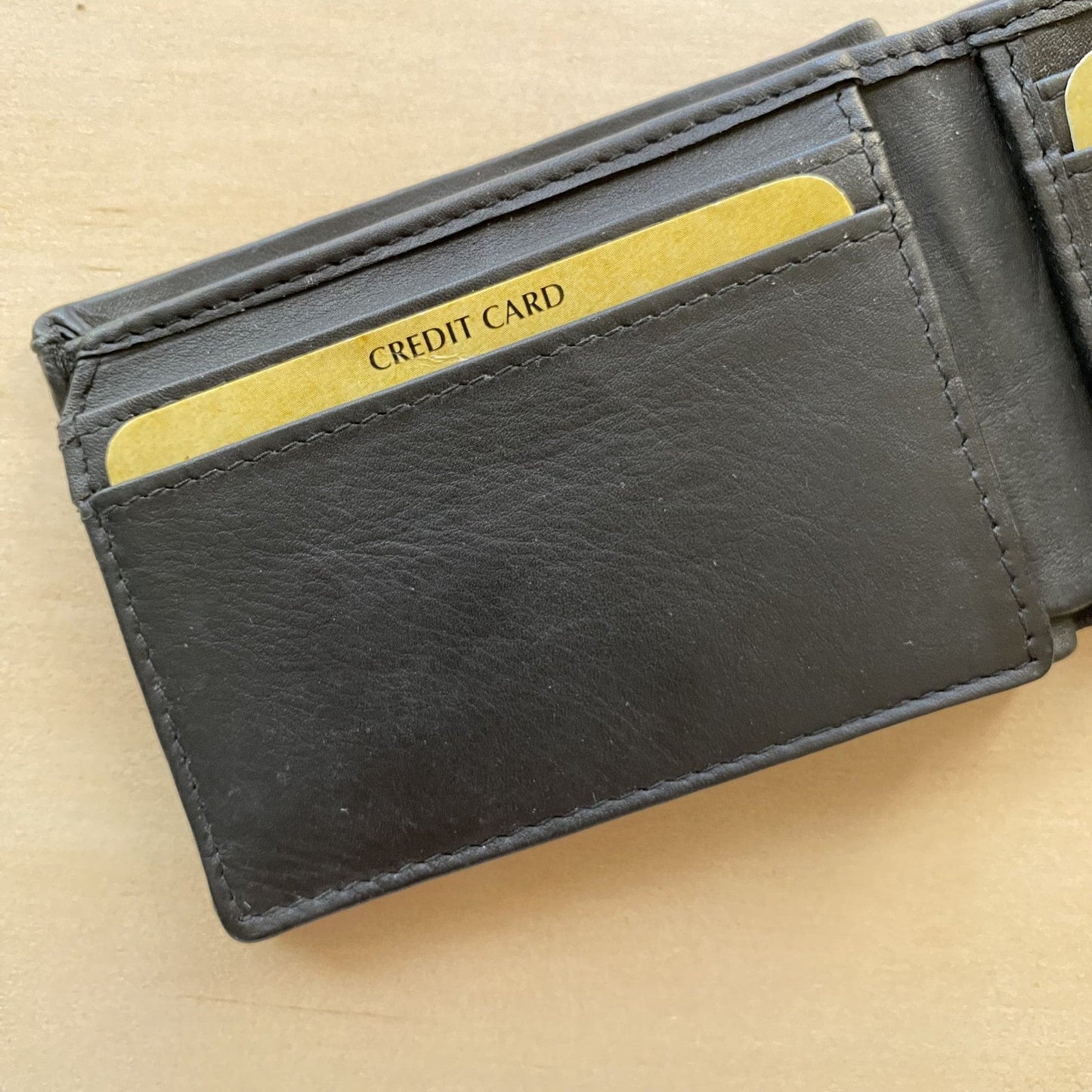 Men's Black Leather Wallet with Personalised Handwriting - KALGHI WALLET Hyde Mebourne
