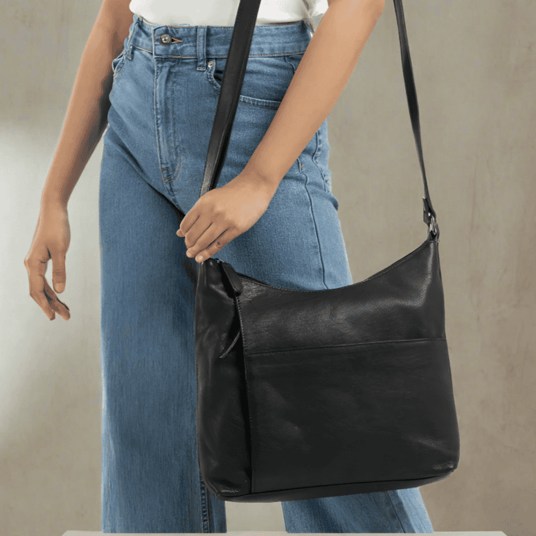Black Leather Shoulder Bag Leena