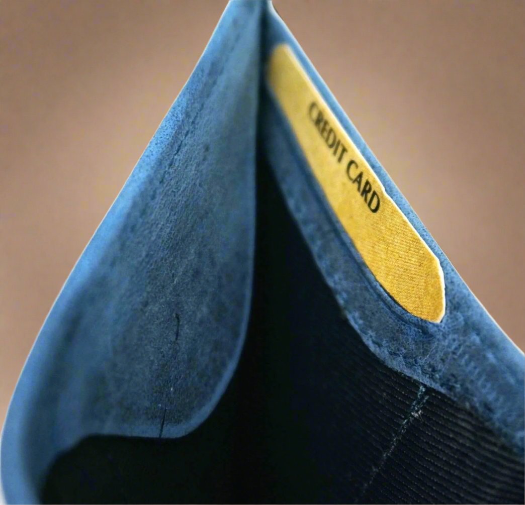 Personalised Minimalist Leather Wallet- BLUE WALLET Hyde Mebourne   